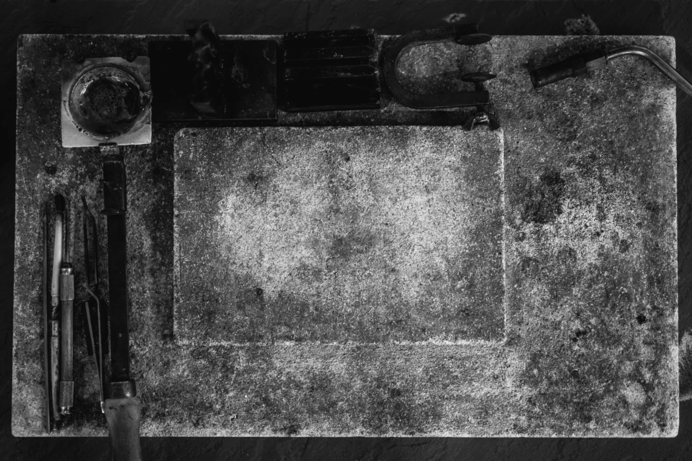Atelieraufnahme aus dem Fasseratelier Robert Menze
